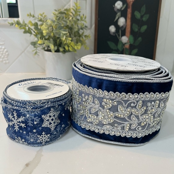 Blue holiday Palace/ribbli  White/Silver/navy Coordinating Ribbon Snowflake - Picture 1 of 9